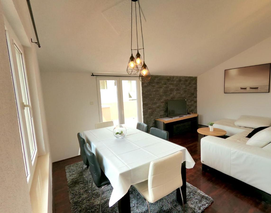 Lifestyle Apartment ポドストラナ エクステリア 写真